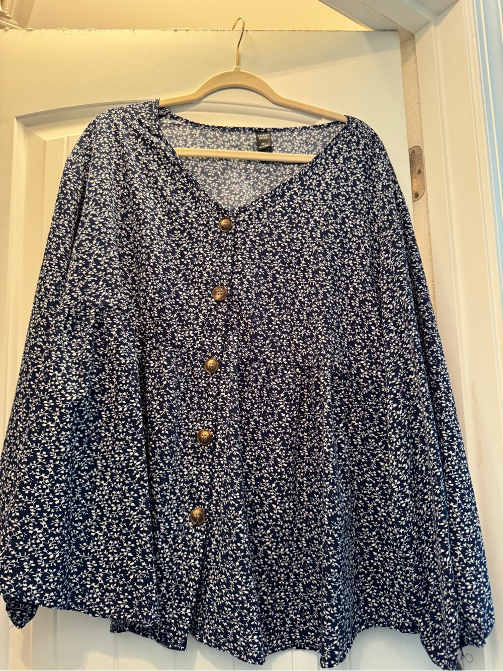 SHEIN Navy and White Floral Button-Front Blouse